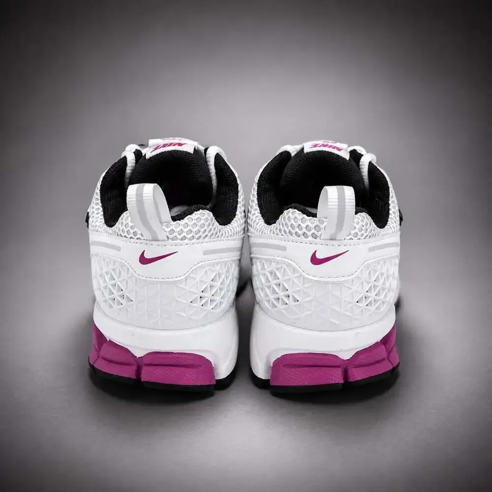 Nike Zoom Vomero 5 (GS) White/Black-Hyper Pink Sneakers Size 5Y/6.5W